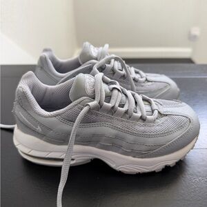 Nike AirMax ‘95 Kids Size 12C Light Grey Sneakers - Brand New